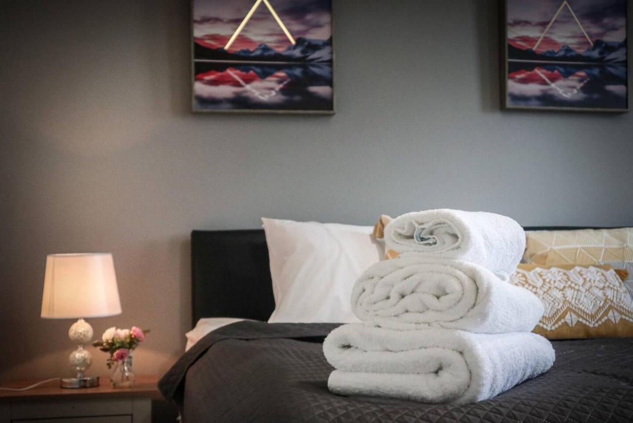 Bridgecity Luxurious Maidstone Holiday Home מראה חיצוני תמונה