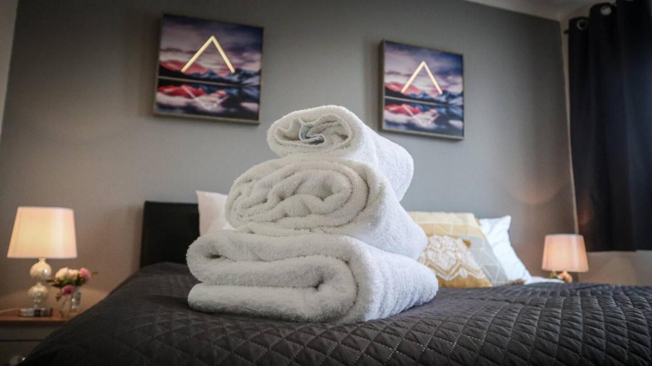 Bridgecity Luxurious Maidstone Holiday Home מראה חיצוני תמונה